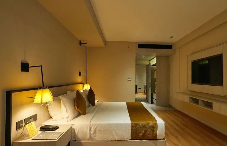 Grandiose Suite at Mesta Hotel - Luxury Hotels in Wayanad with private balcony