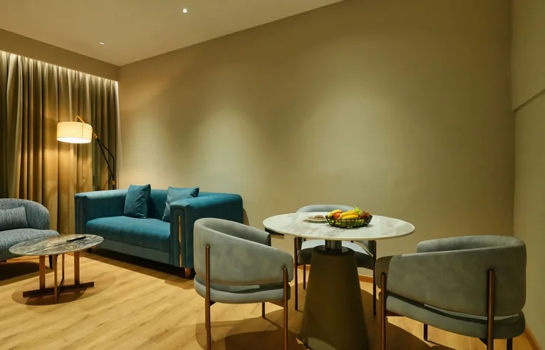 Spacious Grandiose Suite living area - Premium accommodation in Wayanad